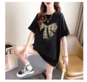 Oversized Black Tee with Statement Floral Bow – Street Luxe Edition